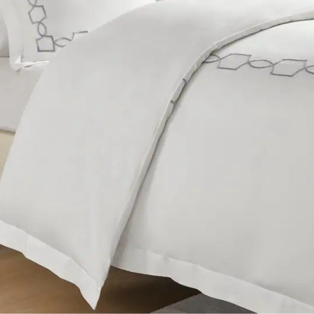 Croscill Home Villa 3 Piece Duvet Set Queen/Full Steel Gray - Picture 5 of 13